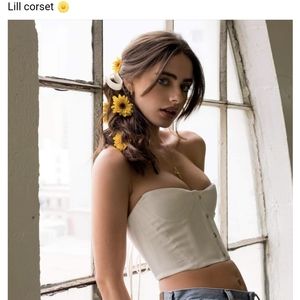 AYAI lill corset cream